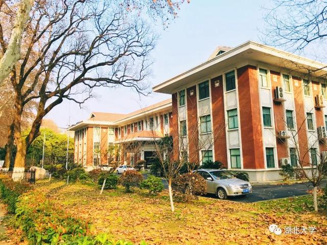 完美平台校长谢红星在学生班会上的特别寄语：热爱生活，珍爱生命